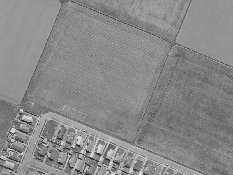 8 Calbreath Place from the air, 1970-1974