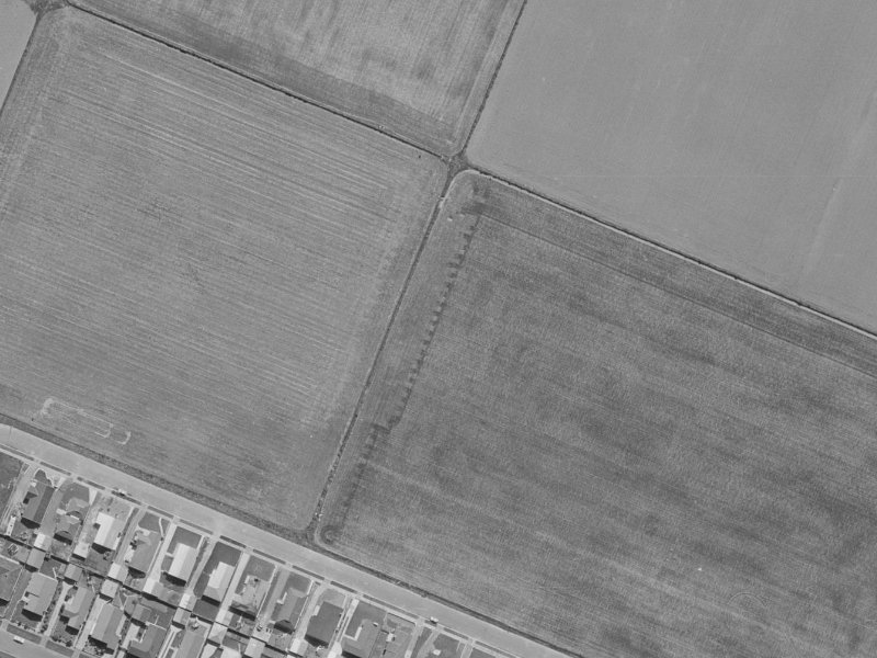 29 Karnak Crescent from the air, 1970-1974