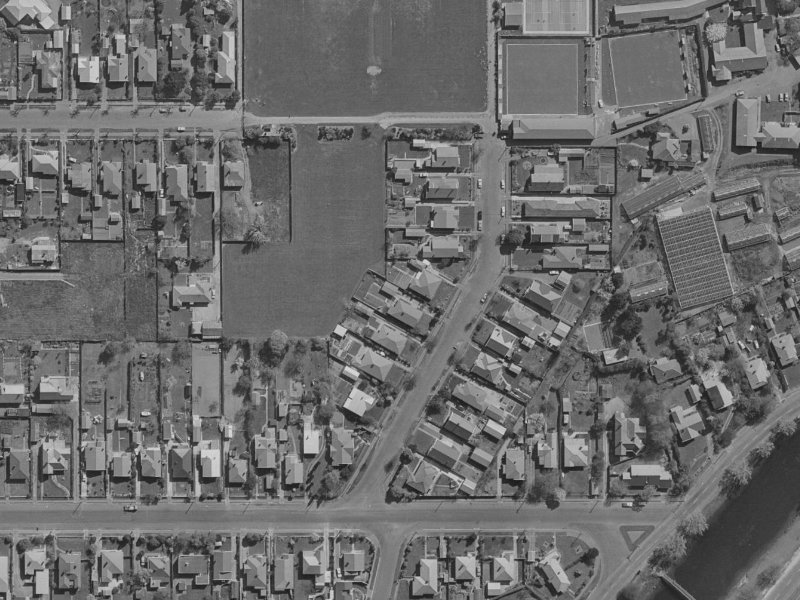 21 Woodchester Avenue from the air, 1970-1974