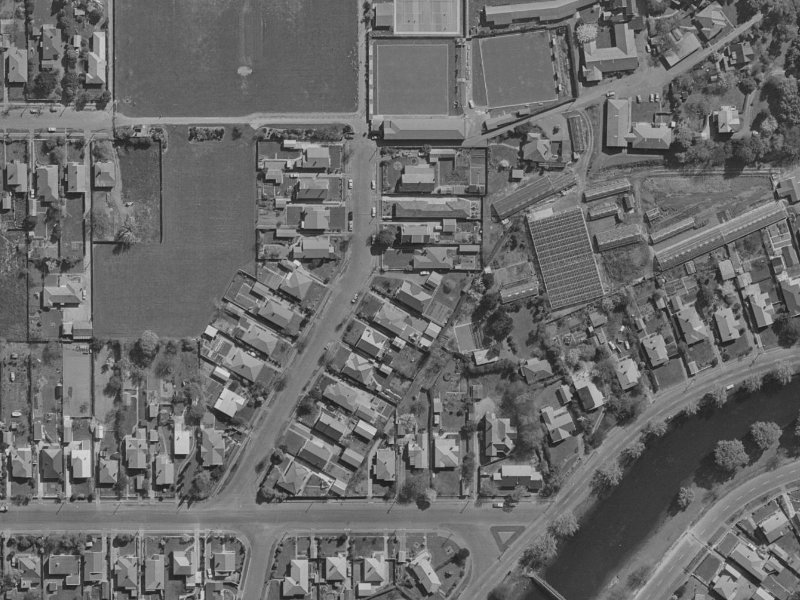 24 Woodchester Avenue from the air, 1970-1974