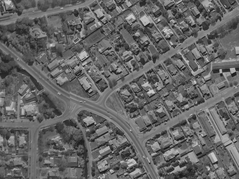 18 Leinster Road from the air, 1970-1974