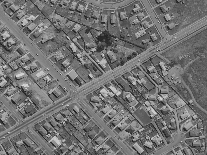457 Pages Road from the air, 1970-1974