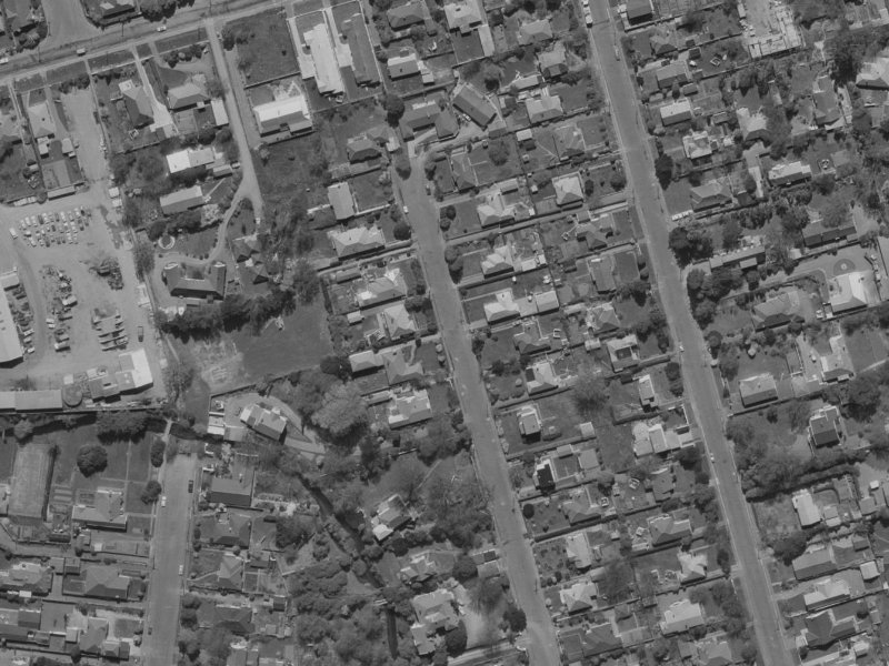 27A Thornycroft Street from the air, 1970-1974