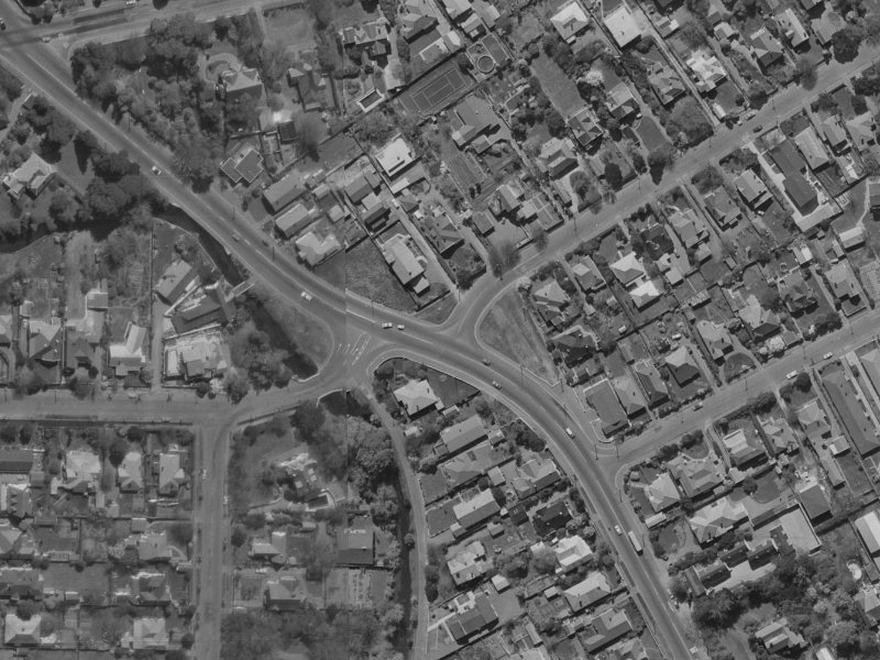 11 Leinster Road from the air, 1970-1974