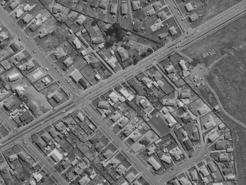 462 Pages Road from the air, 1970-1974