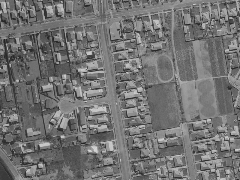 134 Gayhurst Road from the air, 1970-1974