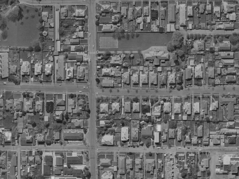 85 Ranfurly Street from the air, 1970-1974