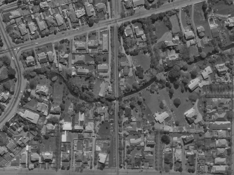 128 Glandovey Road from the air, 1970-1974