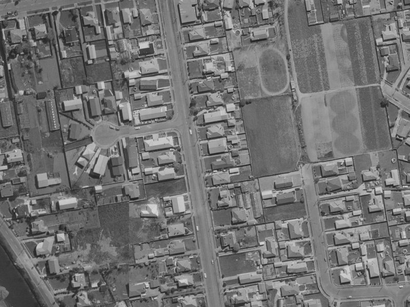 128 Gayhurst Road from the air, 1970-1974