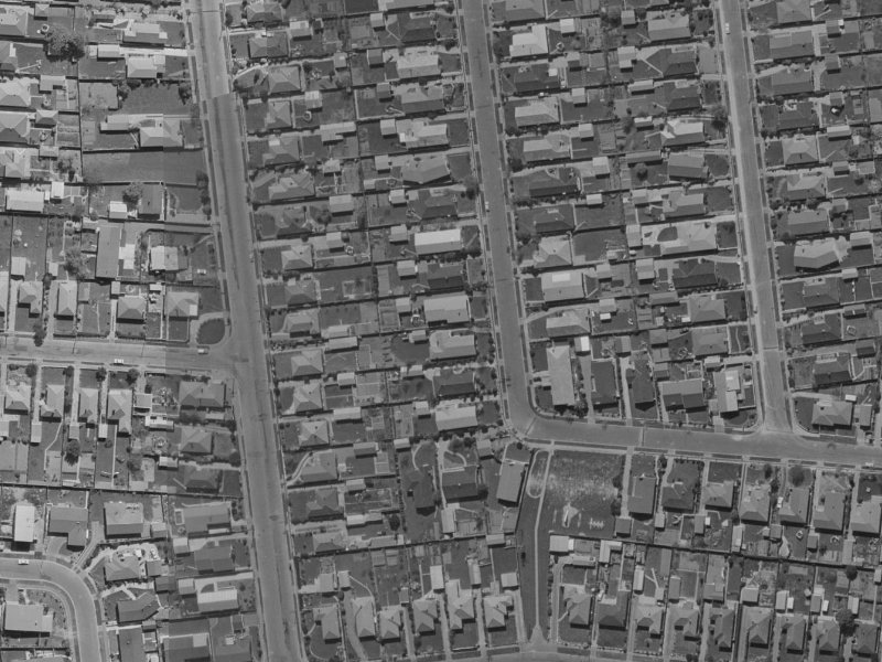 31 Carruthers Street from the air, 1970-1974