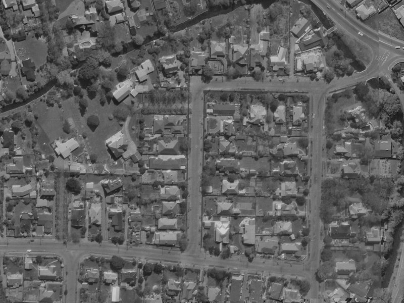 10 Poynder Avenue from the air, 1970-1974