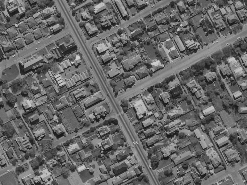 4 Webb Street from the air, 1970-1974