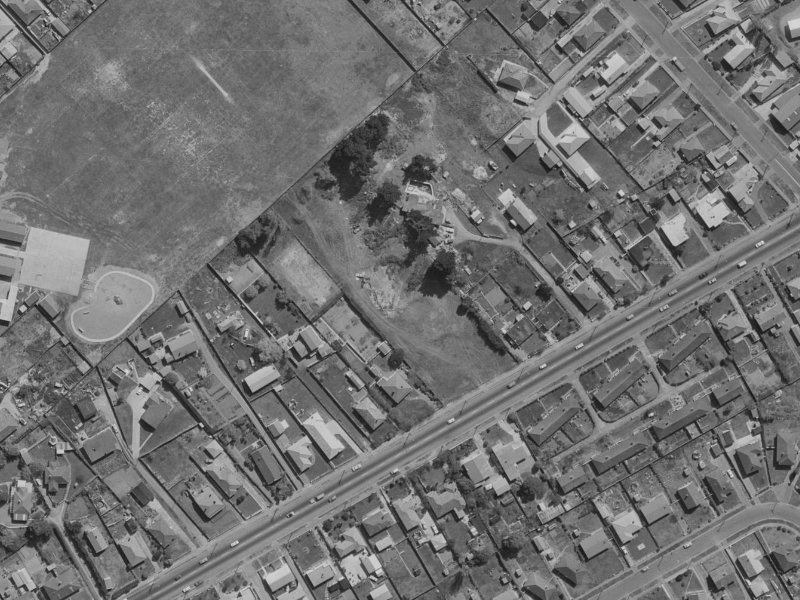4 Fir Tree Lane from the air, 1970-1974