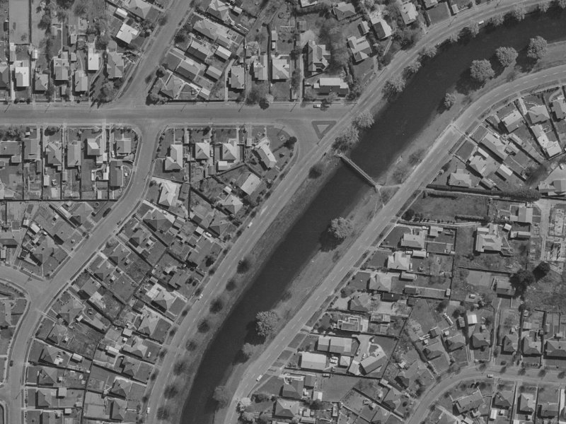 343–353 River Road from the air, 1970-1974