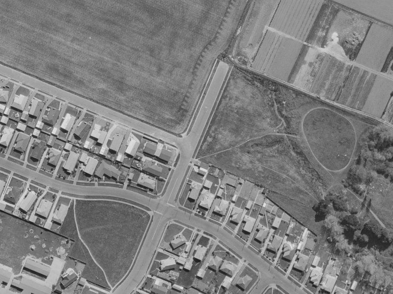 7 Apsley Drive from the air, 1970-1974