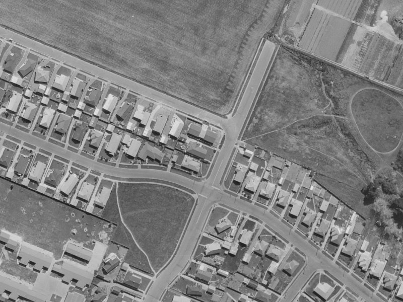 3 Apsley Drive from the air, 1970-1974