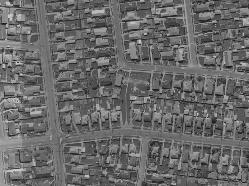 25 Carruthers Street from the air, 1970-1974