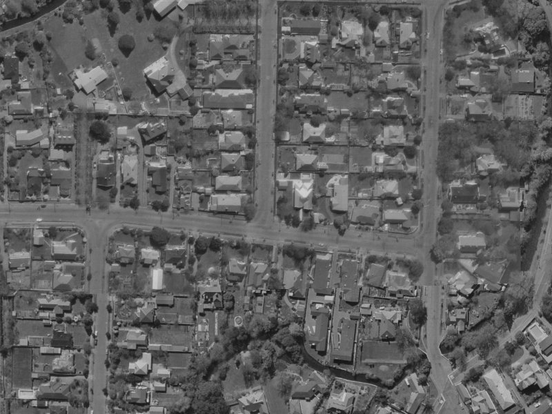 2 Poynder Avenue from the air, 1970-1974