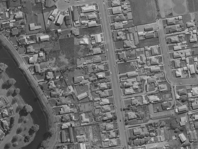 85 Gayhurst Road from the air, 1970-1974