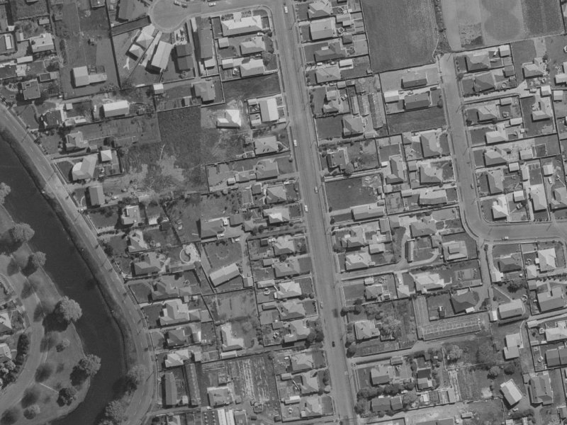 87 Gayhurst Road from the air, 1970-1974