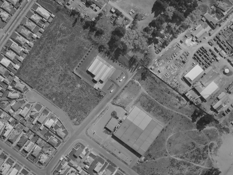 15 Tahuna Street from the air, 1970-1974