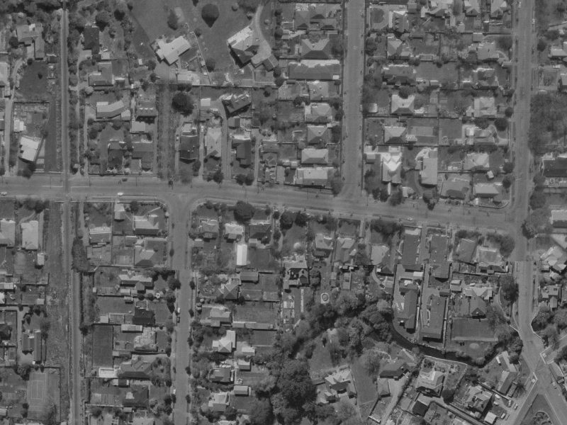 19 Wroxton Terrace from the air, 1970-1974