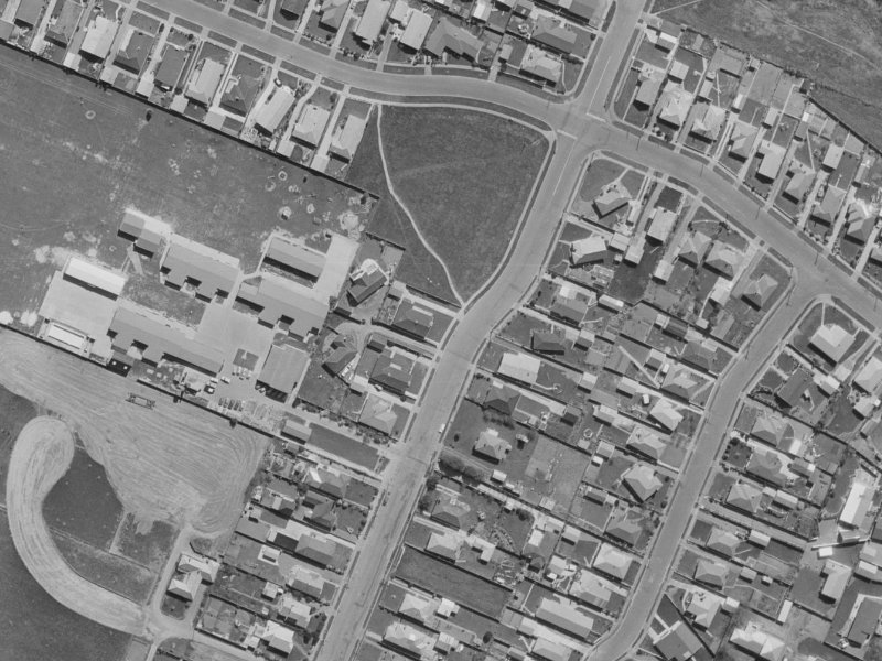83 Cutts Road from the air, 1970-1974