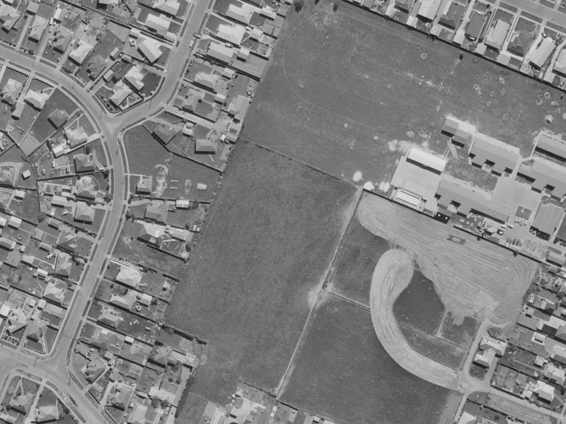 21 Geraldo Place from the air, 1970-1974