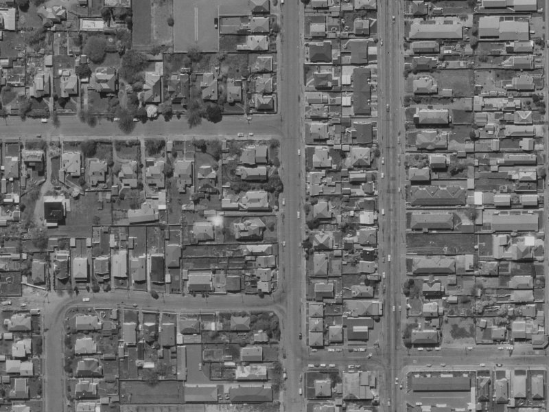 992B 992B from the air, 1970-1974