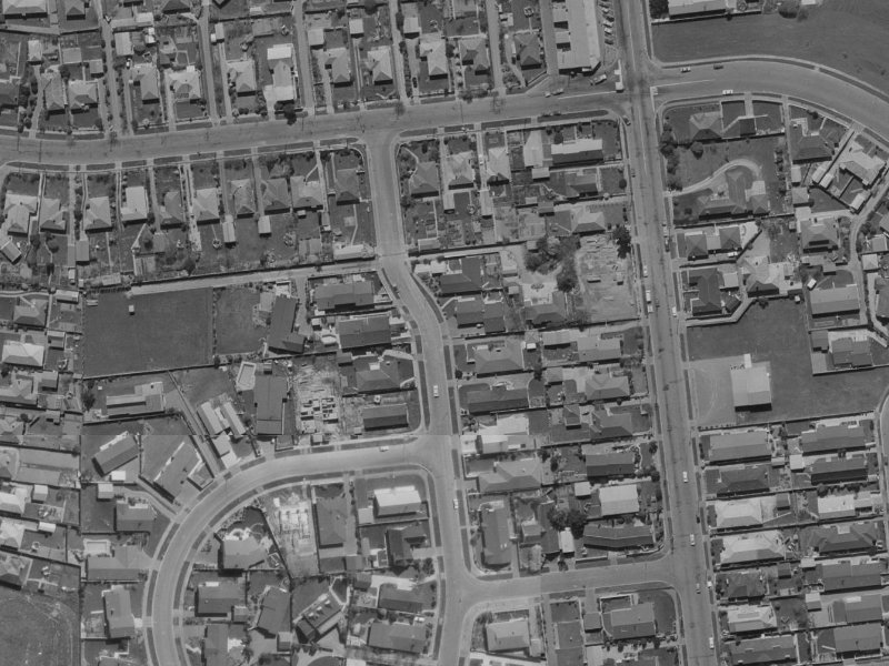 9 Lynfield Avenue from the air, 1970-1974