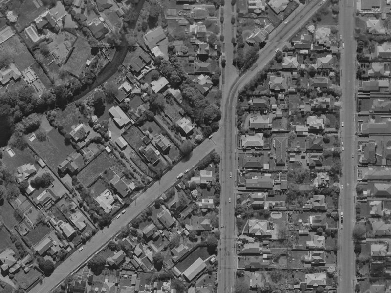 31 Snowdon Road from the air, 1970-1974