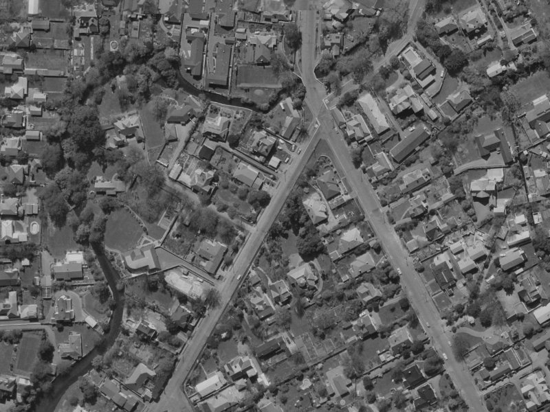 32 Wairarapa Terrace from the air, 1970-1974