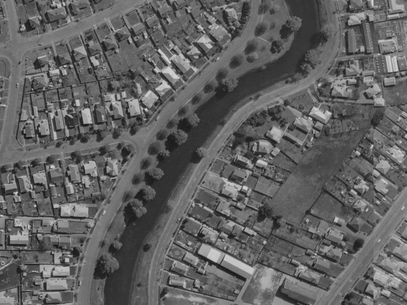 26 Dallington Terrace from the air, 1970-1974
