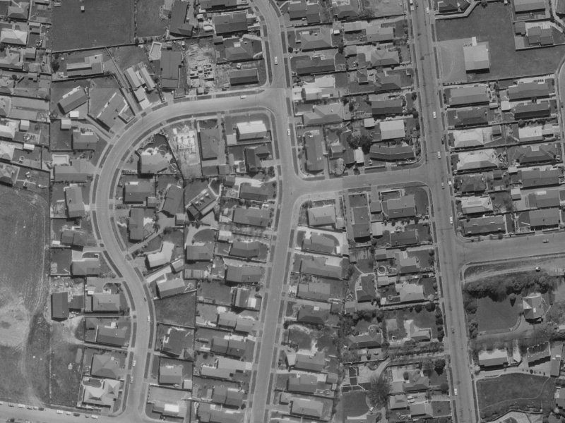 28 Lynfield Avenue from the air, 1970-1974