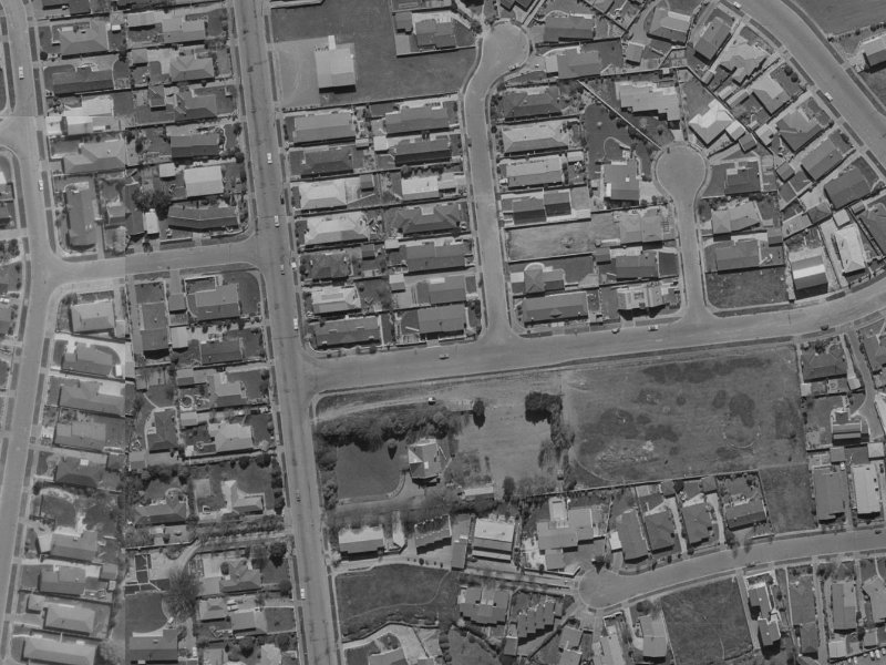 32 Wadeley Road from the air, 1970-1974