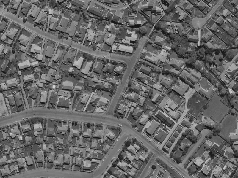 2–14 Barlow Street from the air, 1970-1974