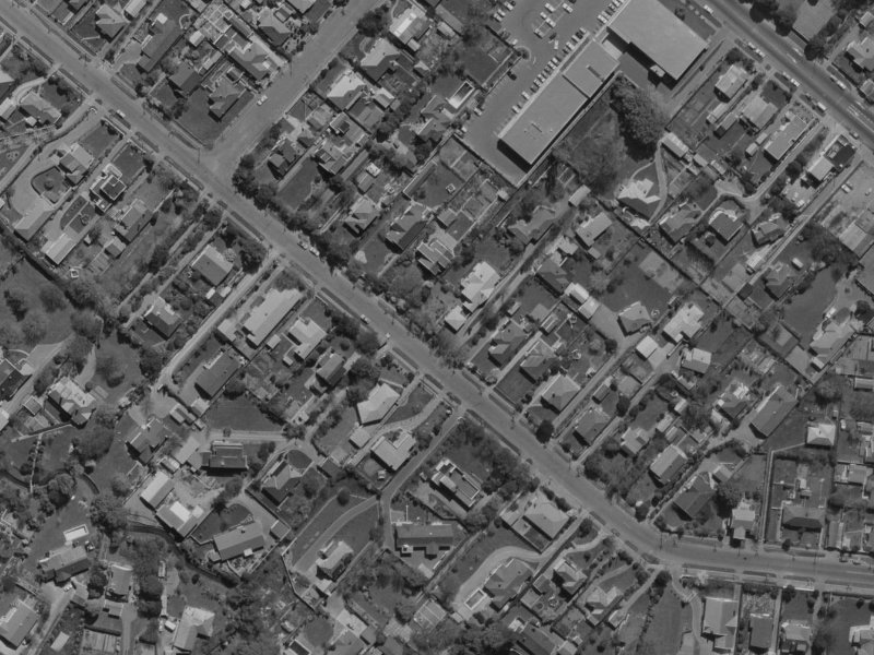 38 Hamilton Avenue from the air, 1970-1974