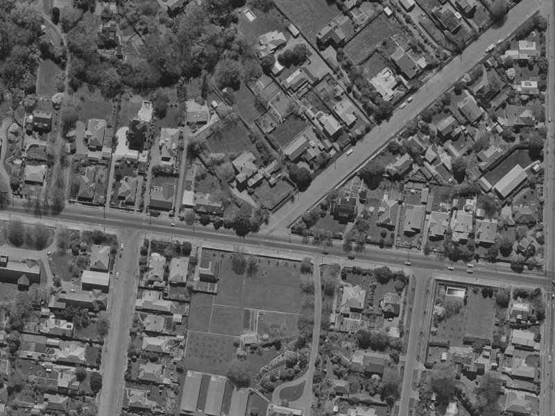5 Snowdon Road from the air, 1970-1974