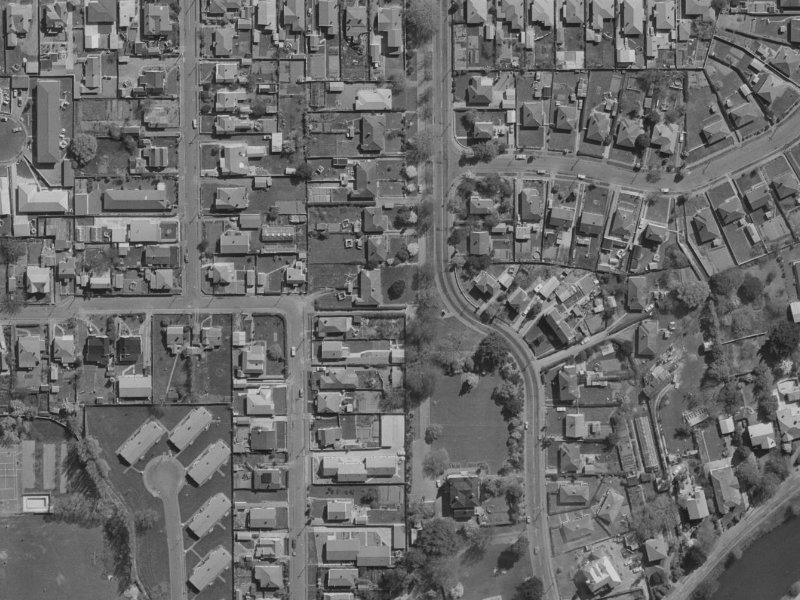 25 Eveleyn Couzins Avenue from the air, 1970-1974