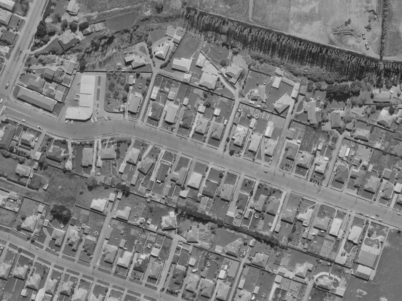 86 Staveley Street from the air, 1970-1974