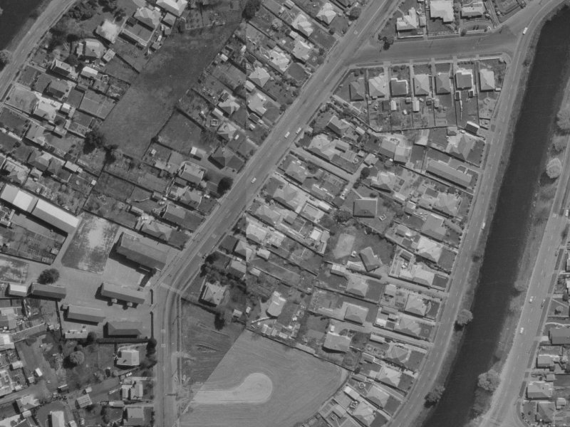46 Gayhurst Road from the air, 1970-1974