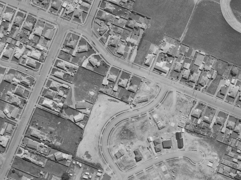 31 Bentley Street from the air, 1970-1974