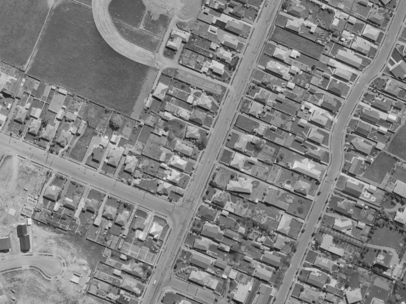 53 Cutts Road from the air, 1970-1974