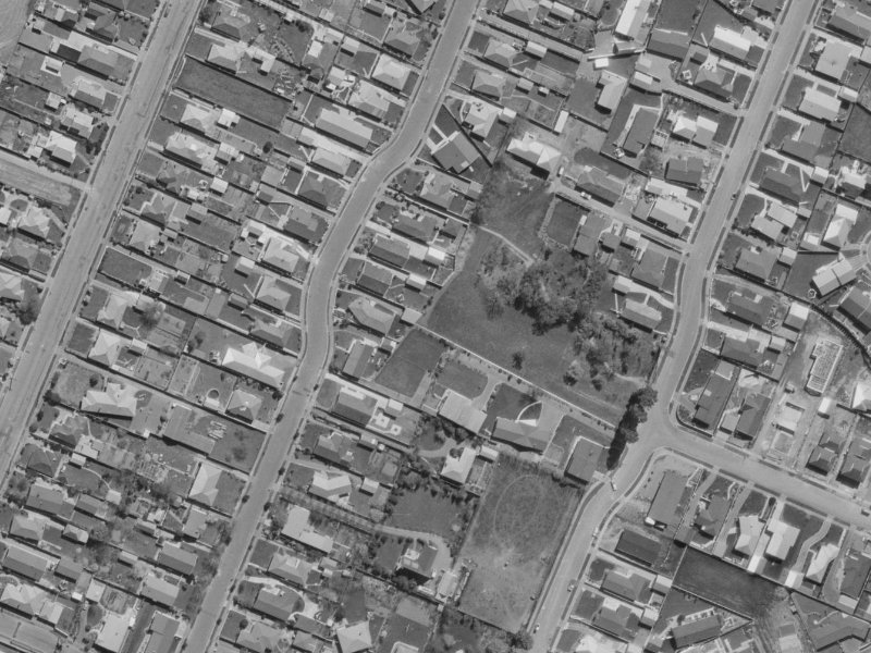 37 Glenharrow Avenue from the air, 1970-1974
