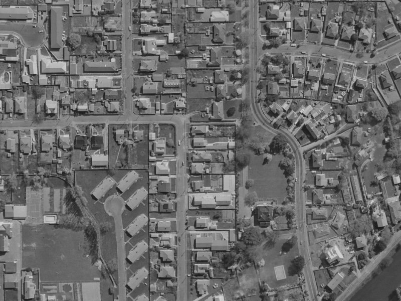 88 Vogel Street from the air, 1970-1974
