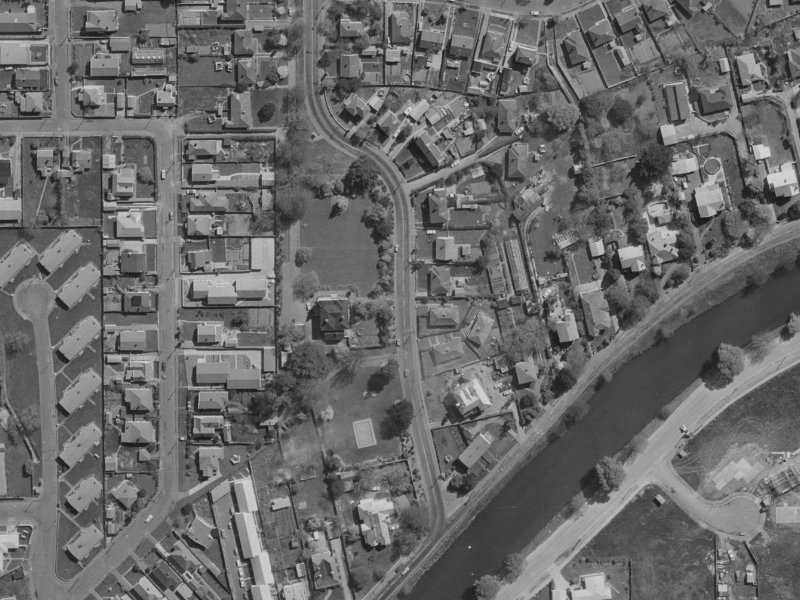 10 Eveleyn Couzins Avenue from the air, 1970-1974
