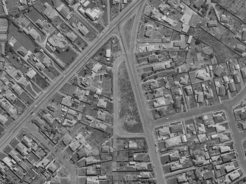 28A Cuffs Road from the air, 1970-1974