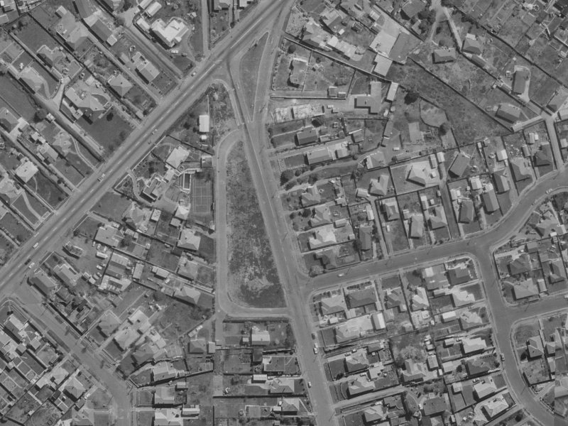 13 Cuffs Road from the air, 1970-1974