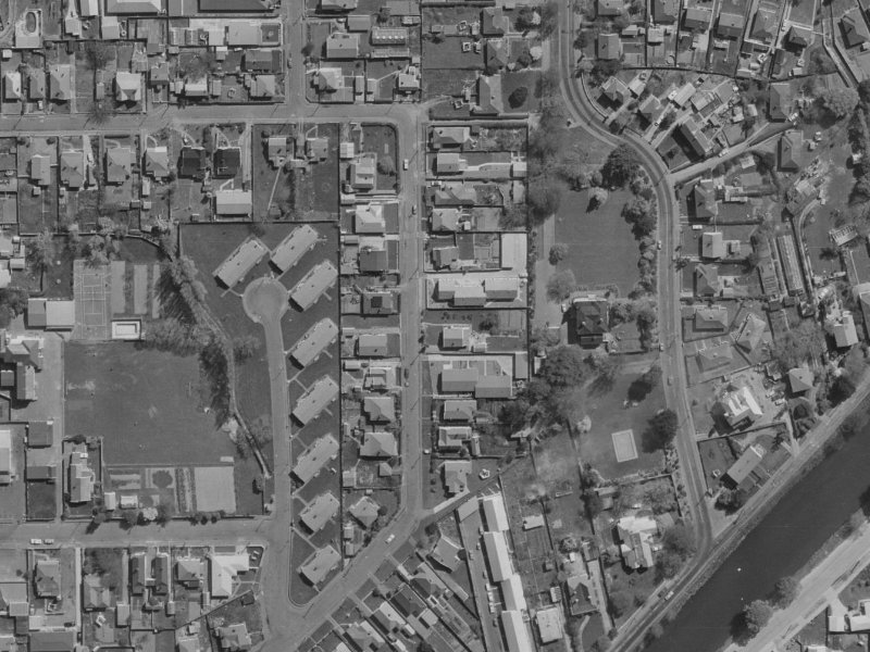 76 Vogel Street from the air, 1970-1974