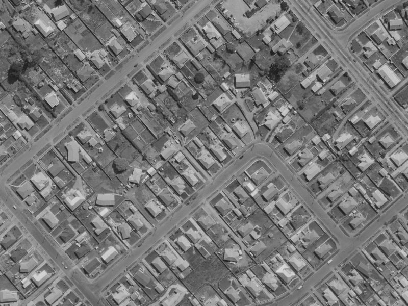 34 Tomrich Street from the air, 1970-1974